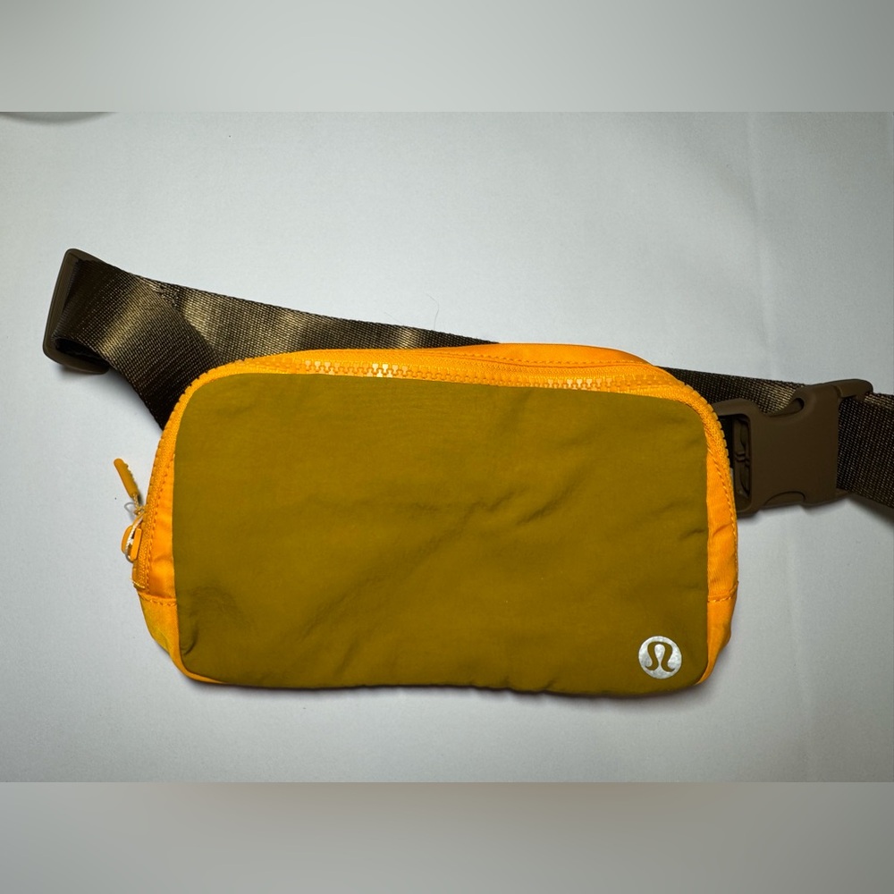 NWOT Lululemon Everywhere Belt Bag 1L Gold Spice/ Clementine Unisex - Picture 5 of 8